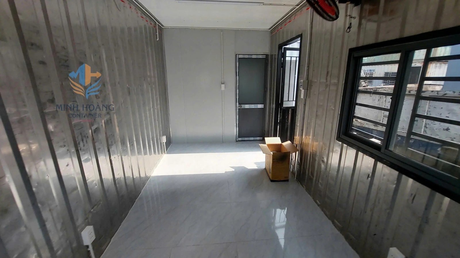 Container Văn Phòng 20 Feet Đen Có Toilet
